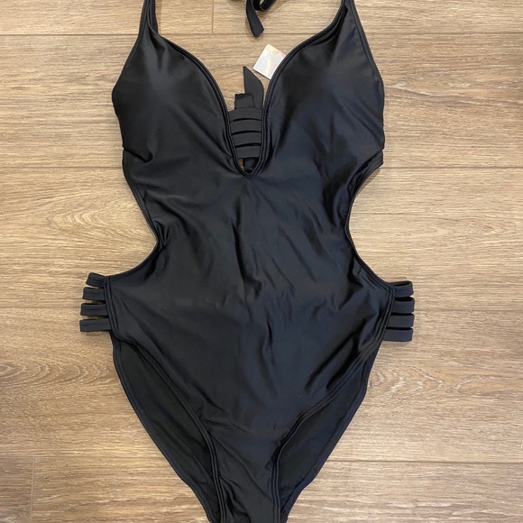 NWT Sociala Cutout Monokini - Picture 4 of 4